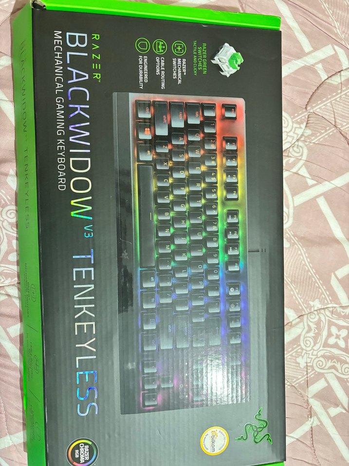 Çok Renkli RGB Işıklı Gaming Klavye - Görsel 2