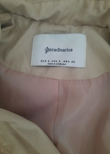 s Beden Stradivarius trençkot