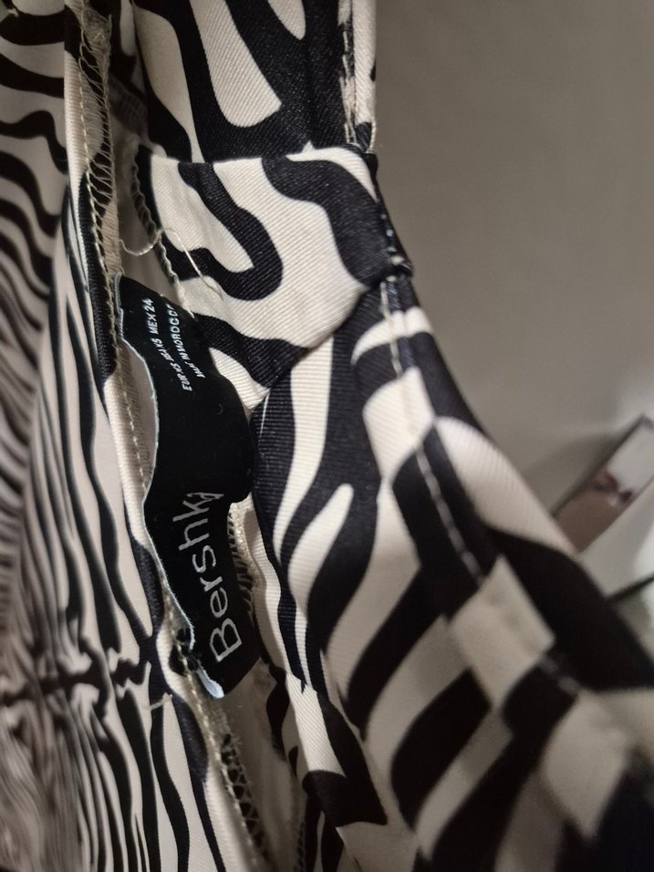 Zebra Desenli Uzun Askılı Kadın Elbise - Görsel 4