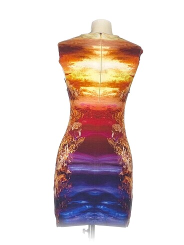 s Beden Alexander McQueen Kısa Elbise %70 İndirimli.