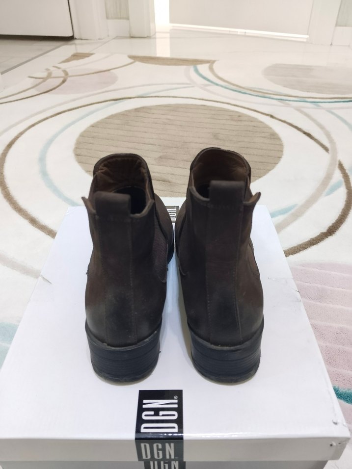 Kahverengi Süet Topuklu Kadın Bot - Görsel 4