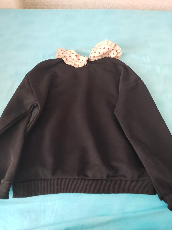 Puantiye Desenli Fırfırlı Siyah Sweatshirt - Görsel 3