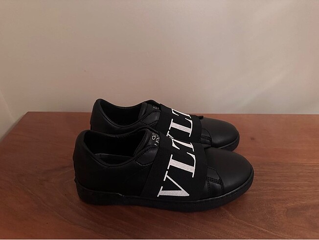 Valentino ayakkabı sıfır ürün