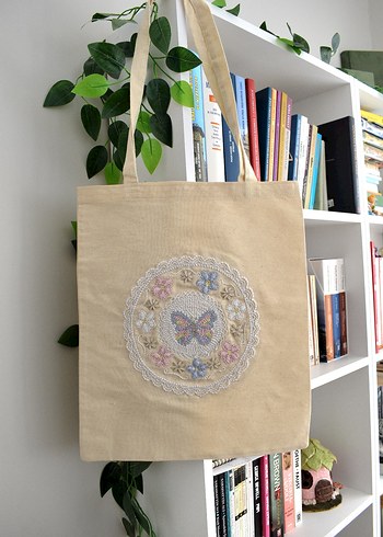 Kelebek ve Çiçekli Tote Bag/Bez Çanta - Görsel 3