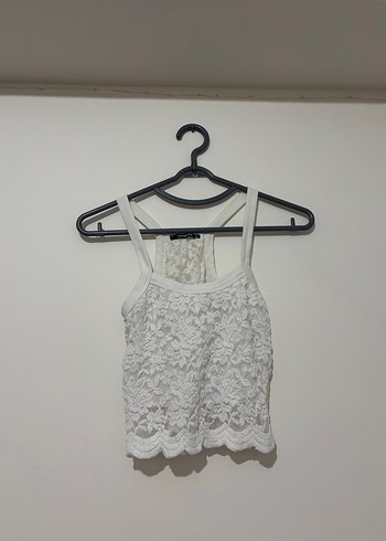 Dantelli Beyaz Askısız Crop Top