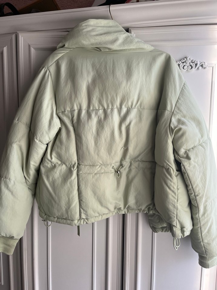 Yeşil Yüksek Yakalı Fermuarlı Kadın Mont - Görsel 4