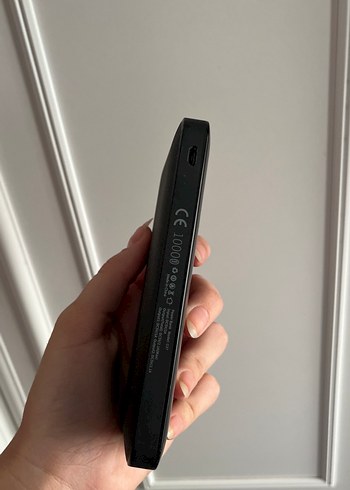 Siyah Taşınabilir Power Bank %100 Gösterge - Görsel 3