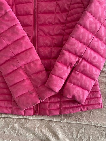 Guess çocuk pembe mont - Görsel 5