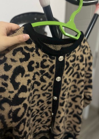 Leoparlı hırka