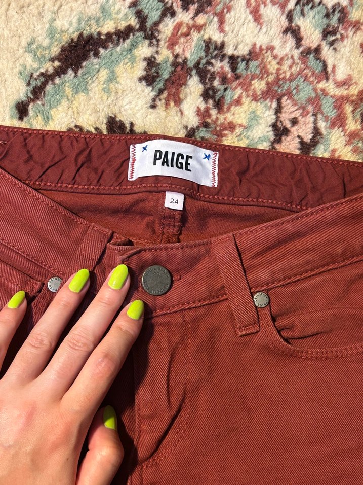 PAIGE Kiremit Rengi Düz Kesim Jean — görsel 3/7