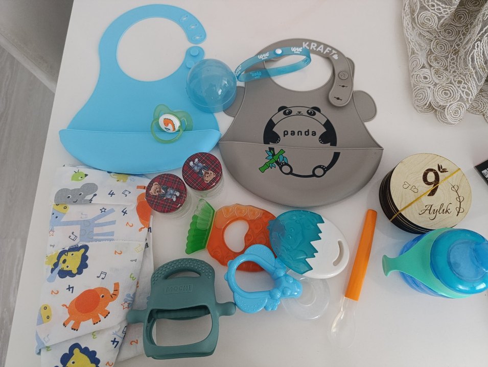 Renkli Bebek diş kaşıyıcı,biberon, emzik... - Görsel 2