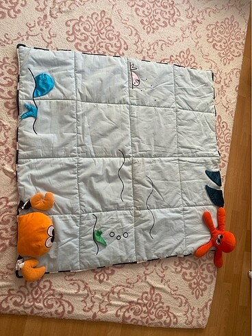 Ikea oyuncaklı bebek oyun halısı oyun matı
