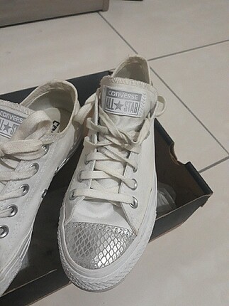 38 Beden beyaz Renk Converse Beyaz Ayakkabı / Orijinal / Piyasada olmayan model