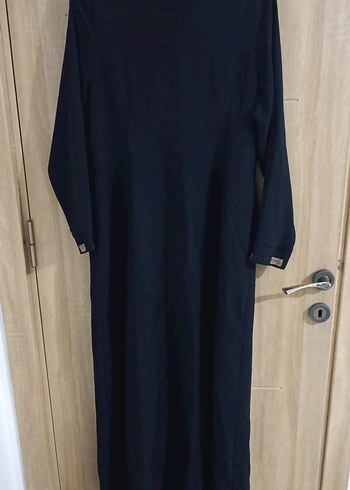 Düğmeli Siyah Uzun Kadın ferace - Görsel 4