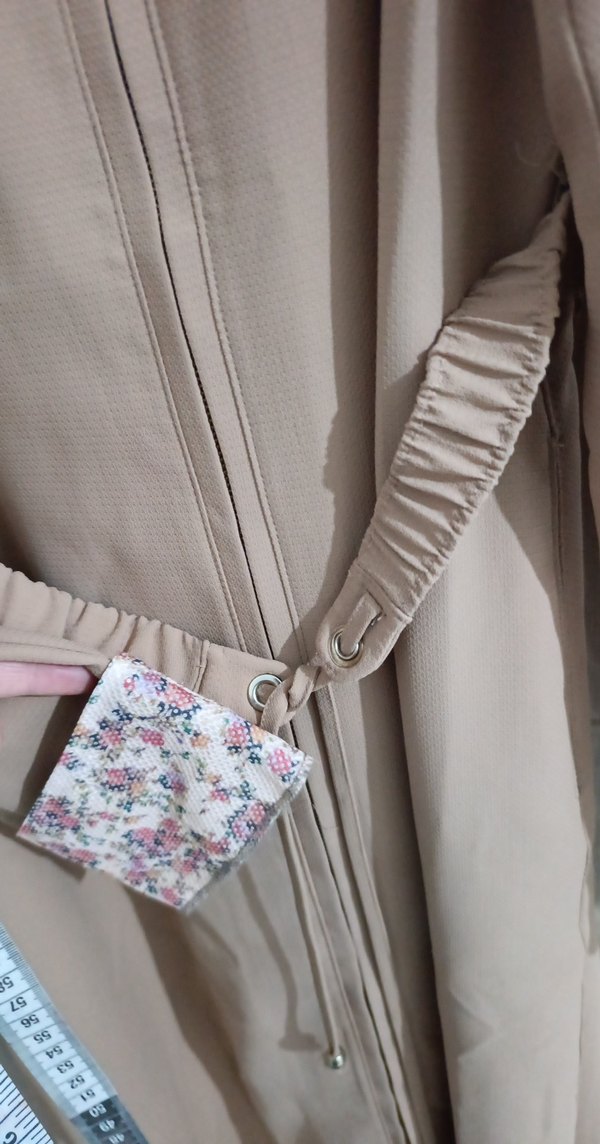 Bej Düğmeli Kadın Uzun pardesü - Görsel 3