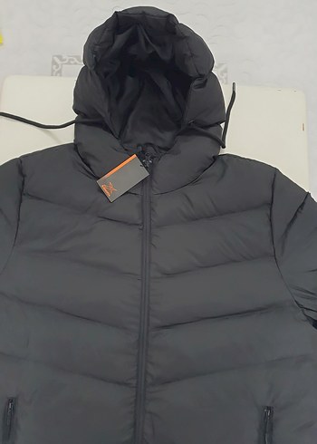 xl Beden Siyah Kapüşonlu Erkek Kaban