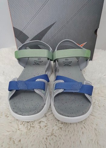 Kinetix Kinetix Gri Bağcıksız Kadın Spor Sandalet