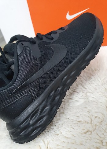 nike revolution - Görsel 5