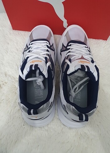 44 Beden beyaz Renk Puma 