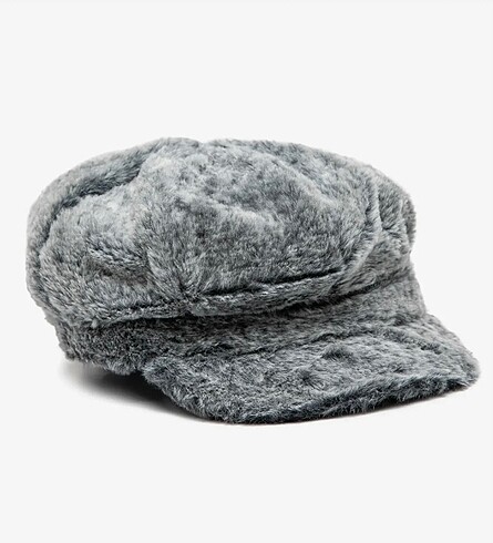Peluş şapka