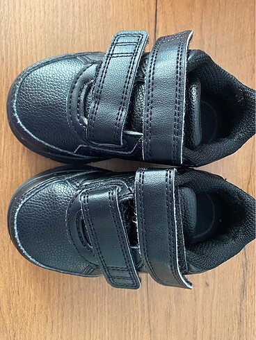 Adidas spor ayakkabı