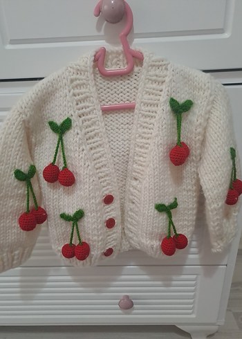 Kirazlı Beyaz Kız Çocuk Hırka - Görsel 2