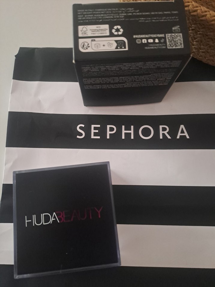Huda Beauty Pudra - Görsel 2