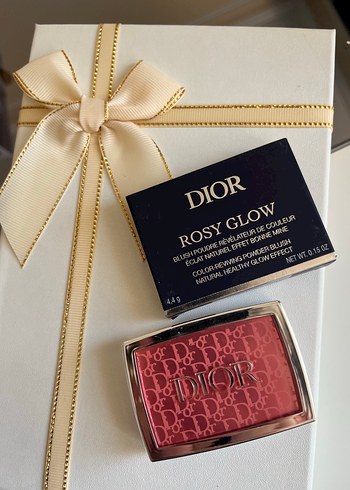 Dior Rosy Glow Parlak Kırmızı Allık - Görsel 2