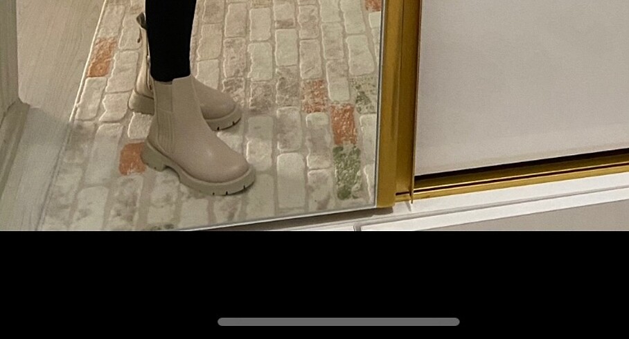 Zara Kısa bot