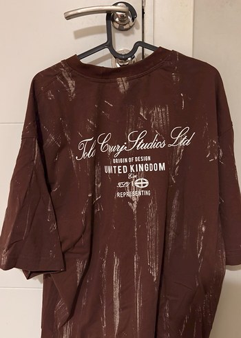 Erkek Kahverengi Saten Görünümlü Baskılı Tişört - Görsel 2