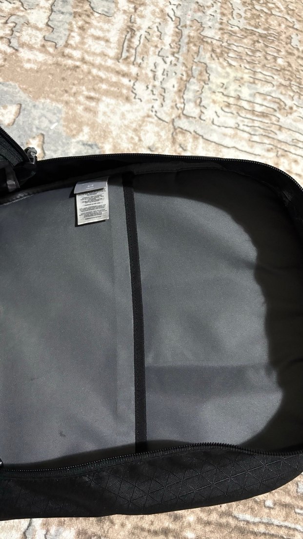 Columbia Siyah Fermuarlı Sırt Çantası - Görsel 4
