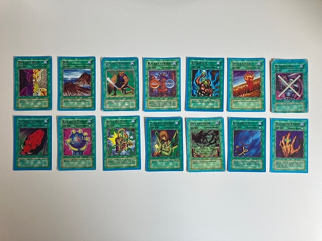  Beden 68 yugioh 2 pokemon olmak üzere toplam koleksiyon 70 kart