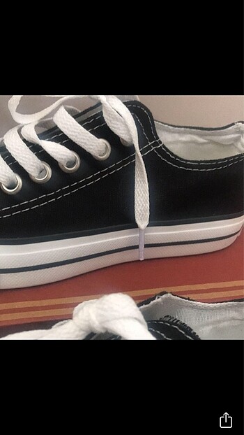 Siyah kısa converse