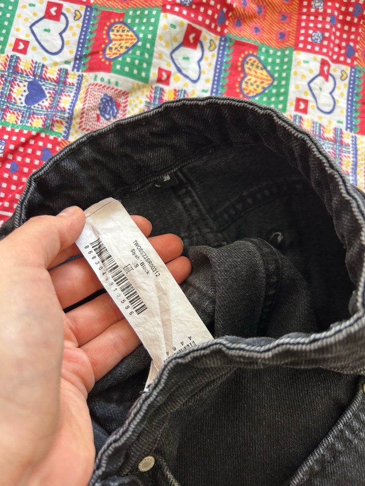 Siyah şort - Görsel 4