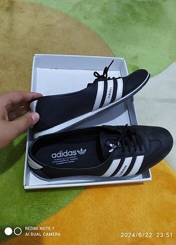 Adidas Kadın spor babet
