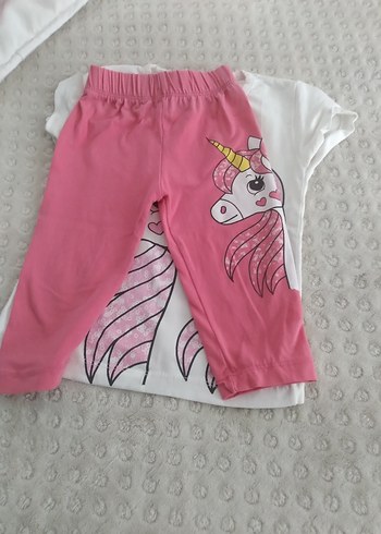 2 Yaş Beden pembe Renk Pembe Unicorn Baskılı Kız Bebek Takımı