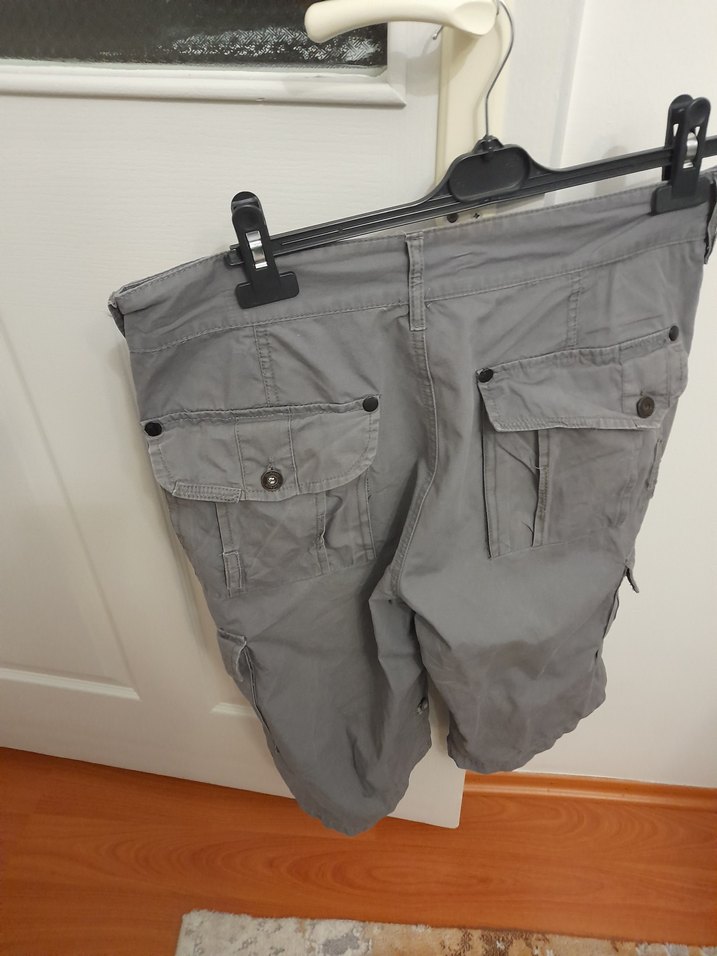 Gri Kemerli Kısa Erkek Bermuda Şort - Görsel 2