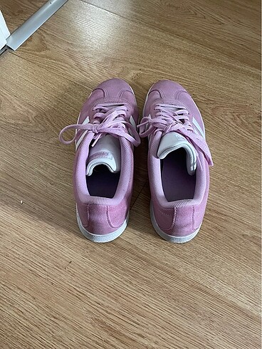 38 Beden pembe Renk Adidas spor ayakkabı