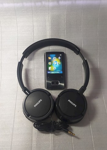 PHİLİPS MP3 ÇALAR VE KULAKLIK