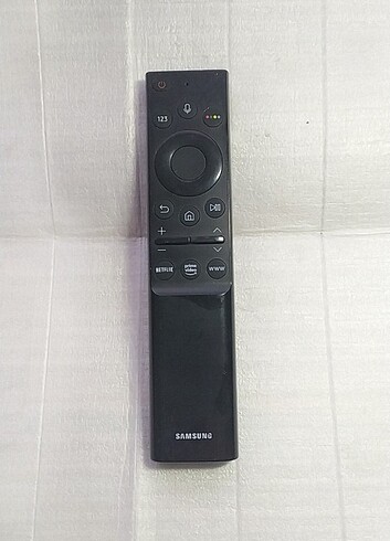 SAMSUNG AU8000 SERİSİ TV KUMANDASI 