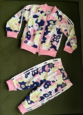 Adidas Kız Bebek Eşofman Takımı