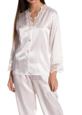 Beyaz Parlak Saten Dantel Detaylı Kadın Pijama Takımı