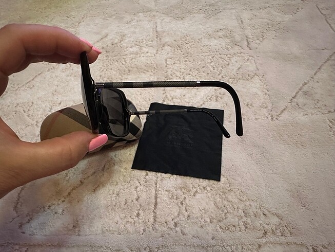 Burberry Burberry güneş gözlügü