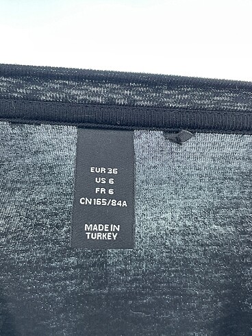 36 Beden siyah Renk H&M Kısa Elbise %70 İndirimli.