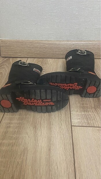 30 Beden siyah Renk Harley bot