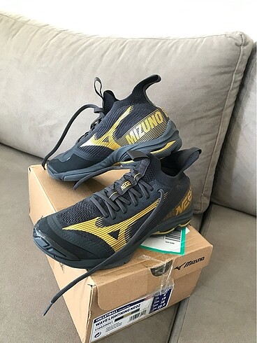Mizuno voleybol ayakkabısı