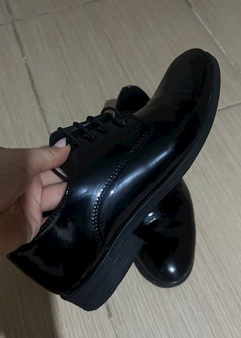 Siyah Parlak Erkek Klasik Ofis Ayakkabısı - Görsel 2