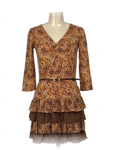 PreLoved Kısa Elbise %70 İndirimli.