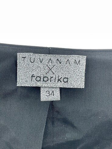 34 Beden gri Renk Fabrika Blazer %70 İndirimli.