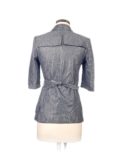 34 Beden Fabrika Blazer %70 İndirimli.
